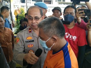 Polres Karawang saat merilis pelaku pencurian spesialis bobol rumah