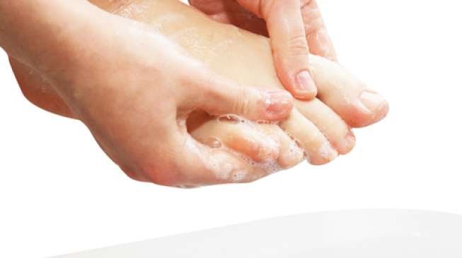 Ilustrasi Cuci Kaki