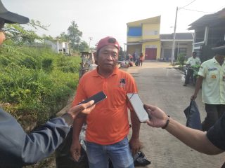 Sambut Musim Hujan, Warga Cikarang Barat Lakukan Aksi Bersih-Bersih. (AlexaPodcast.ID)