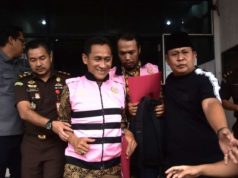 Modus Palsukan LPJ Kejari Bekasi Tahan 4 Tersangka Korupsi Dana Desa, Kerugian Negara Capai Rp 2,5 Miliar Mantan Kades Sumberjaya dan 3 Orang Jadi Tersangka. (AlexaPodcast.ID) 