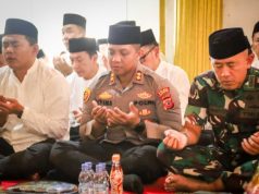 HUT Karawang ke-392, Pemkab dan Polres Karawang Gelar Maulid Nabi di Makam Syekh Quro Pemkab dan Polres Karawang Ziarah ke Makam Syekh Quro dan Manggung Jaya. (AlexaPodcast.ID)