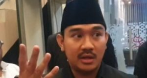 Bupati Bekasi Murka, Proyek APBD Belum Dibayar Kepala Dinas Ade Kuswara Ancam Panggil Kadis Cipta Karya, Soroti Pembayaran Proyek APBD. (AlexaPodcast.ID)