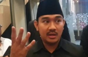 Bupati Bekasi Murka, Proyek APBD Belum Dibayar Kepala Dinas Ade Kuswara Ancam Panggil Kadis Cipta Karya, Soroti Pembayaran Proyek APBD. (AlexaPodcast.ID)