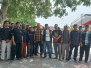 Warga Sindangmukti Datangi Kantor Kecamatan, Tuntut Pengadaan Ambulans dan Transparansi Pengelolaan Dana Desa Warga Sindangmukti Tuntut Pengadaan Ambulans. (AlexaPodcast.ID)