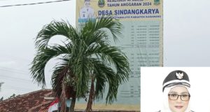 Baliho APBDes 2025 Kembali Terpasang, Pemdes Sindangkarya Ajak Warga Awasi Dana Desa Baliho Transparansi APBDes 2025 di Depan Kantor Desa. (AlexaPodcast.ID)
