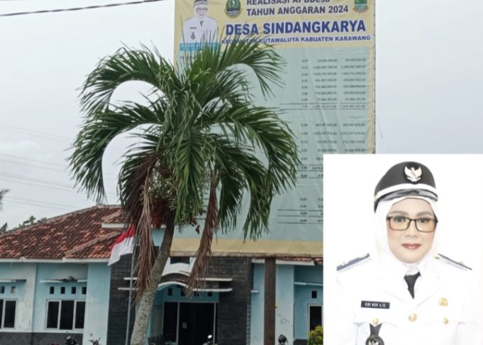 Baliho APBDes 2025 Kembali Terpasang, Pemdes Sindangkarya Ajak Warga Awasi Dana Desa Baliho Transparansi APBDes 2025 di Depan Kantor Desa. (AlexaPodcast.ID)