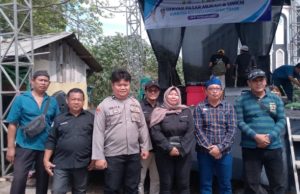 BUMDes Rahayu Gelar Gebyar Pasar Murah dan Bazar UMKM di Cikampek Timur BUMDes Cikampek Timur Hadirkan Bazar UMKM dan Pasar Murah. (AlexaPodcast.ID) 