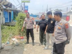 Cegah Gangguan Kamtibmas, Polres Karawang Amankan ODGJ Bawa Golok di Rengasdengklok ODGJ Bawa Golok di Rengasdengklok Diamankan Polisi, Dinsos Turun Tangan. (AlexaPodcast.ID)