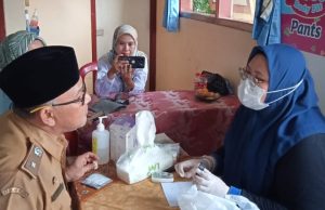 RSUD Jatisari Gelar Pemeriksaan Kesehatan Gratis untuk 100 Warga Perum Cikbar Sambut Milangkala Desa Balonggandu, RSUD Jatisari Beri Layanan Kesehatan Gratis. (AlexaPodcast.ID)