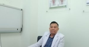 RSUD Jatisari Sediakan Layanan Ortopedi dengan Jaminan BPJS Kesehatan dr. Muhammad Ari Arifin, Sp.OT Perkuat Layanan Ortopedi RSUD Jatisari. (AlexaPodcast.ID)