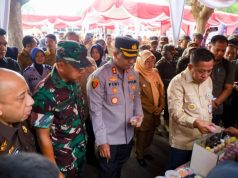 Kapolres Karawang Hadiri Gebyar PATEN 2025 di Majalaya Bupati dan Kapolres Karawang Buka Gebyar PATEN, Warga Antusias Manfaatkan Layanan. (AlexaPidcast.ID)