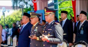 Kapolres Karawang Hadiri Upacara Peringatan Hari Kesaktian Pancasila di Plaza Pemda Kapolres Ajak Masyarakat Perkuat Persatuan pada Peringatan Hari Kesaktian Pancasila. (AlexaPodcast.ID)