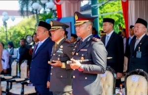 Kapolres Karawang Hadiri Upacara Peringatan Hari Kesaktian Pancasila di Plaza Pemda Kapolres Ajak Masyarakat Perkuat Persatuan pada Peringatan Hari Kesaktian Pancasila. (AlexaPodcast.ID)