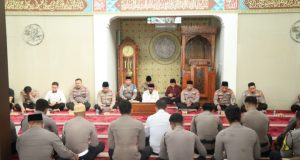 Polres Karawang Gelar Binrohtal, Perkuat Keimanan dan Mental Personel Binrohtal Rutin di Mapolres Karawang, Personel Dibekali Tausiyah dan Motivasi. (AlexaPodcast.ID)