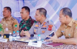 Kapolres Karawang Hadiri Gebyar PATEN 2025 di Kecamatan Rawamerta Pelayanan Terpadu PATEN Dihadiri Kapolres dan Forkopimda Karawang. (AlexaPodcast.ID)