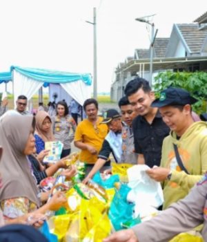 Kapolres Karawang Hadiri Penanaman Jagung Serentak Dukung Swasembada Pangan 2025 Penanaman Jagung Serentak di Karawang Wujud Dukung Ketahanan Pangan Nasional. (AlexaPodcast.ID)