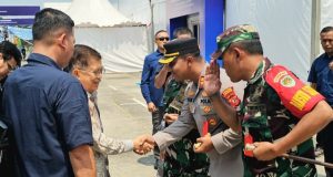 Toyota Rayakan Ekspor ke-3 Juta Unit, Polres Karawang Kawal Kunjungan Menteri dan Dubes Jepang ke TMMIN Sinergi TNI-Polri Amankan Kunjungan Kenegaraan di PT TMMIN Karawang. (AlexaPodcast.ID)
