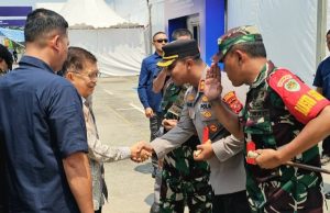 Toyota Rayakan Ekspor ke-3 Juta Unit, Polres Karawang Kawal Kunjungan Menteri dan Dubes Jepang ke TMMIN Sinergi TNI-Polri Amankan Kunjungan Kenegaraan di PT TMMIN Karawang. (AlexaPodcast.ID)