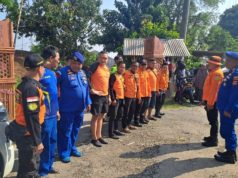 Diduga Bunuh Diri, Pria Lompat ke Sungai Citarum di Klari, Tim SAR Gabungan Lakukan Pencarian Tim SAR Gabungan Sisir Sungai Citarum Cari Pria yang Diduga Lompat dari Jembatan. (AlexaPodcast.ID)