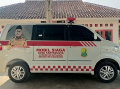 PJ Kades Karyamulya: Ambulans Desa Diharapkan Bantu Warga dalam Keadaan Darurat Pemdes Karyamulya Realisasikan Dana Desa 2025 untuk Pengadaan Mobil Ambulans. (AlexaPodcast.ID)