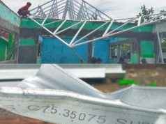 Proyek Rp624 Juta di SMPN 1 Batujaya Bermasalah, Atap Bangunan Dua Kali Roboh Atap Bangunan SMPN 1 Batujaya Dua Kali Roboh. (AlexaPodcast.ID)