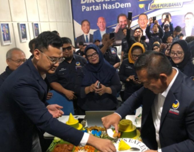 HUT NasDem Jadi Momentum Perkuat Konsolidasi dan Arah Perjuangan di Purwakarta Ketua NasDem Purwakarta: Gerakan Restorasi Terus Menguat dan Diterima Masyarakat. (AlexaPodcast.ID)