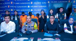 Aksi Brutal Warga Berujung Maut: Polres Karawang Tahan Empat Tersangka Penganiayaan Anak Disangka Pencuri, Anak di Karawang Tewas Usai Dianiaya Empat Warga. (AlexaPodcast.ID)