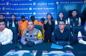 Aksi Brutal Warga Berujung Maut: Polres Karawang Tahan Empat Tersangka Penganiayaan Anak Disangka Pencuri, Anak di Karawang Tewas Usai Dianiaya Empat Warga. (AlexaPodcast.ID)