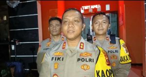 Pesawat GA28 Milik PT Wise Air Jatuh Darurat di Karawang, Kapolres Ungkap Kronologi Lengkap Insiden Kapolres Karawang Ungkap Kronologi Lengkap Insiden Pesawat Jatuh. (AlexaPodcast.ID)
