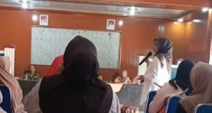 Diberi Tenggat Tiga Hari, Puluhan Warga Anggadita Protes Rencana Relokasi Koperasi Desa Merah Putih. (AlexaPodcast.ID)