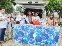 Kemensos Salurkan Bantuan untuk 36 Disabilitas di Kecamatan Kutawaluya Ketua IKD Kutawaluya Serahkan Bantuan ATENSI bagi Warga Disabilitas. (AlexaPodcast.ID)