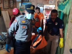 Pria Ditemukan Meninggal di Perum Griya Indah, Polisi Lakukan Olah TKP Polsek Ciampel Periksa TKP Penemuan Mayat Pria Berinisial S di Griya Indah. (AlexaPodcast.ID)