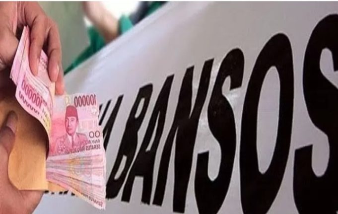 Modus Janji Bansos? Warga Sindangmulya Sebut Operator Desa Minta Uang Pendaftaran Ilustrasi, Warga Sindangmulya Keluhkan Janji Bansos Berbayar. (AlexaPodcast.ID)