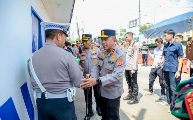 Pantau Jalur Jomin hingga Pantura, Kapolda Jabar Prioritaskan Keselamatan Masyarakat. (AlexaPodcast.ID)