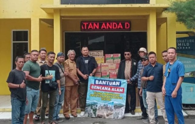 Solidaritas Tinggi, Warga Cikarang Barat Kumpulkan Bantuan Besar untuk Korban Bencana. (AlexaPodcast.ID) Solidaritas Tinggi, Warga Cikarang Barat Kumpulkan Bantuan Besar untuk Korban Bencana. (AlexaPodcast.ID)