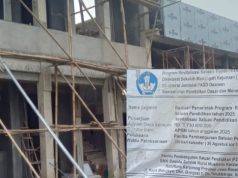 Dikerjakan Swakelola, Proyek Revitalisasi SMKS Saintek Nurul Muslimin Rp 2,73 Miliar di Karawang Berpotensi Molor Proyek Revitalisasi SMK Swasta APBN di Karawang Picu Kekhawatiran. (AlexaPodcast.ID)