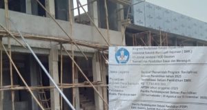 Dikerjakan Swakelola, Proyek Revitalisasi SMKS Saintek Nurul Muslimin Rp 2,73 Miliar di Karawang Berpotensi Molor Proyek Revitalisasi SMK Swasta APBN di Karawang Picu Kekhawatiran. (AlexaPodcast.ID)