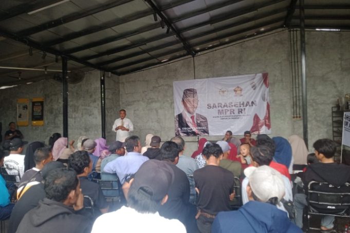 Obon Tabroni: Makan Bergizi Gratis Investasi Jangka Panjang Bangun Generasi Sehat Kolaborasi dengan BPJS Ketenagakerjaan, Obon Tabroni Sosialisasikan Jamsostek ke Masyarakat. (AlexaPodcast.ID)