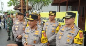 Pastikan Kelancaran Nataru, Kapolda Jabar Pantau Tol Japek dan Rest Area KM 57 Karawang Kapolda Jabar Tinjau Rest Area KM 57 Karawang. (AlexaPdcast.ID)