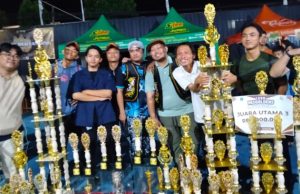 Paskibra Ducati SMPN 2 Karawang Timur Borong 26 Trofi Paskibra SMPN 2 Karawang Timur Raih Juara Utama 3 dan 26 Trofi Sekaligus. (AlexaPodcast.ID)