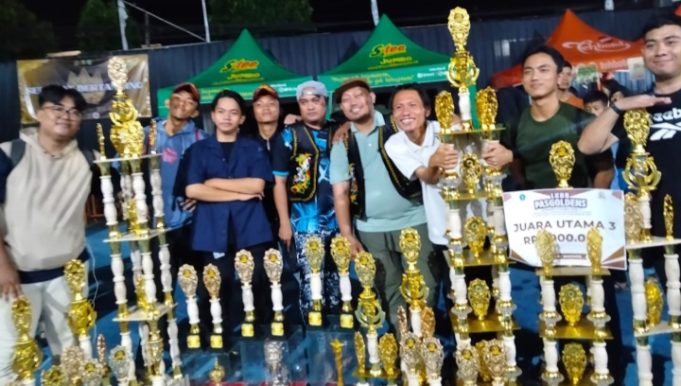 Paskibra Ducati SMPN 2 Karawang Timur Borong 26 Trofi Paskibra SMPN 2 Karawang Timur Raih Juara Utama 3 dan 26 Trofi Sekaligus. (AlexaPodcast.ID)