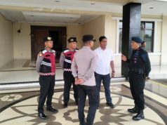 Jelang Natal 2025, Polres Karawang Siagakan Pospam Dawuan dalam Operasi Lilin Lodaya Polres Karawang Pastikan Keamanan Ibadah Natal dan Tahun Baru 2026. (AlexaPodcast.ID)