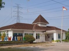 Dugaan Dana Simponi TNI-Polri Rp30 Juta di Kutawaluya Belum Dibayarkan oleh Camat Sebelumnya Kantor Kecamatan Kutawaluya. (AlexaPodcast.ID)