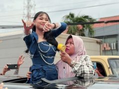 Lautan Manusia Sambut Dede April, Jalanan Cirebon Dipadati Jutaan Warga Kedatangan Aril Dede Satukan Euforia Masyarakat Cirebon. (AlexaPodcast.ID)