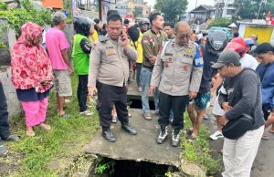 Geger! Pria Ditemukan Tewas di Parit Depan SPBU Cangkol Cirebon Polisi Selidiki Penyebab Kematian Pria di Cirebon. (AlexaPodcast.ID)