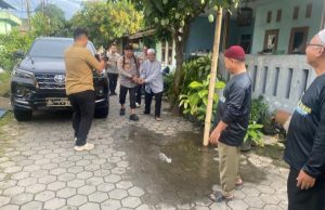 Ngariung Iman Ngariung Aman, Kapolres Serang Pamitan kepada Santri Majelis Ta’lim Darul Kolot Kapolres Serang Perkuat Silaturahmi dengan Santri. (AlexaPodcast.ID)