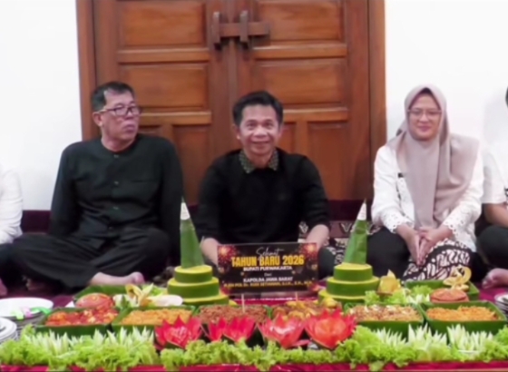 Bupati Om Zein Sambut Tahun 2026 dengan Harapan Baru. (AlexaPodcast.ID) Bupati Om Zein Sambut Tahun 2026 dengan Harapan Baru. (AlexaPodcast.ID)