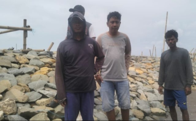 Iwan Sumirat, Ketua Rukun Nelayan Pakisjaya. (AlexaPodcast.ID) Iwan Sumirat, Ketua Rukun Nelayan Pakisjaya. (AlexaPodcast.ID)