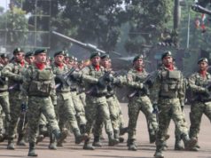 Yonif 305/Tengkorak Juara Parade dan Defile Sertijab Pangdivif 1 Kostrad Prajurit Tengkorak Tunjukkan Profesionalisme. (AlexaPodcast.ID)