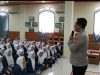 Police Go To School, Kapolsek Tarumajaya Ingatkan Pelajar Bahaya Tawuran dan Bullying Polsek Tarumajaya Beri Pembinaan di SMP IT Nurul Qolbi. (AlexaPodcast.ID)